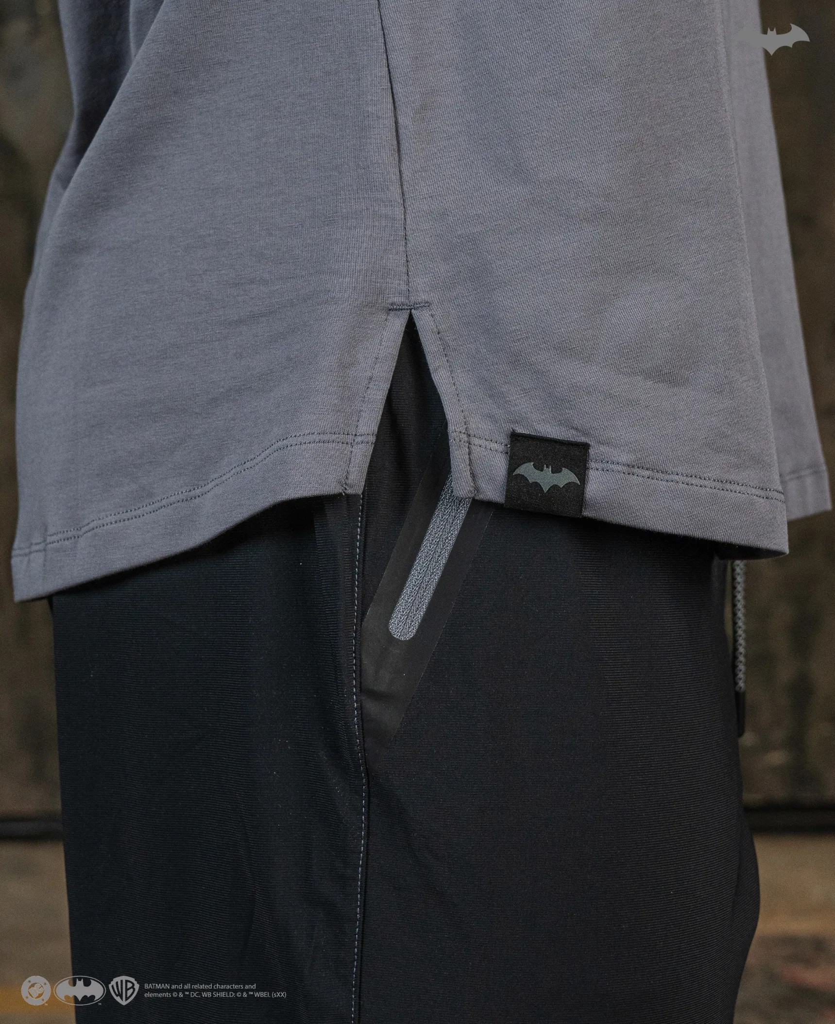 BRUCE WAYNE Essentials Short Sleeve - Gotham Grey